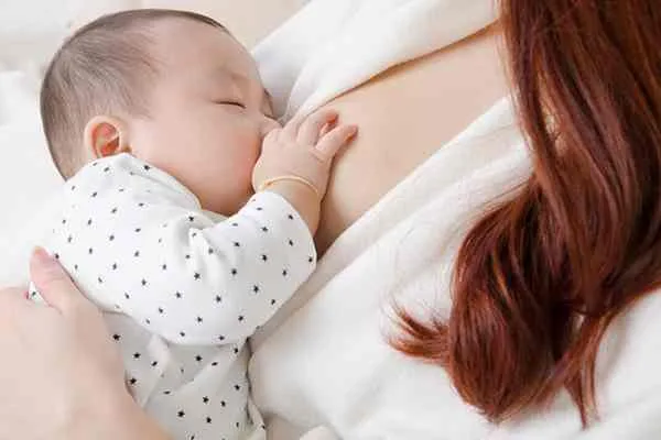 Chăm sóc trẻ sơ sinh